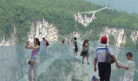 Zhangjiajie Skywalk Made Of Glass Set To Open In China Extravaganzi