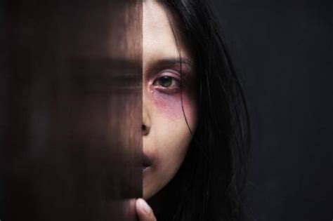 Un cristallo per vedere gli extraterrestri: Violenza sulle donne. Dati e strumentalizzazioni - Per la pace