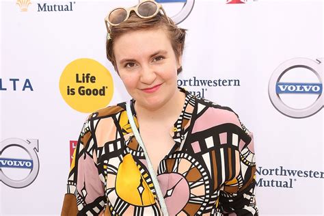 Lena Dunham Leaves Twitter After Receiving Verbal Violence From