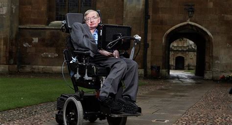 Kisah Stephen Hawking Bertahan Hidup Dengan Bantuan Teknologi Dan
