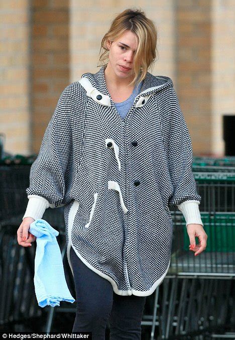 Billie Piper And The Look Of Exhaustion Every New Mother Will Recognise Daily Mail Online
