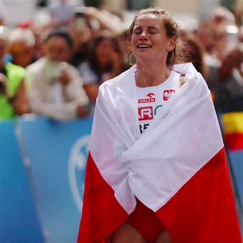 Polish Runner Aleksandra Lisowska Wins The Gold Medal At The Euro Marathon
