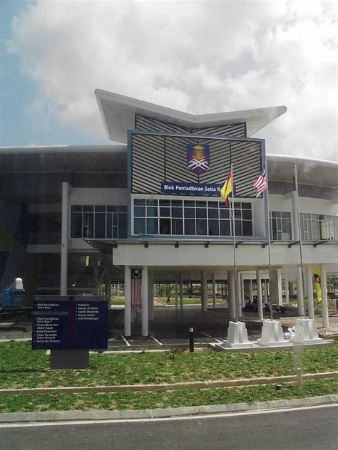 Uitm kota samarahan sarawak campus 2. Oura Galaxy: Perkembangan Institusi Pendidikan di Mukah 2