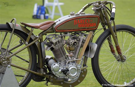 Board track racing was a type of motorsport popular in the united states during the 1910s and 1920s. motorkerens: HARLEY DAVIDSON 1