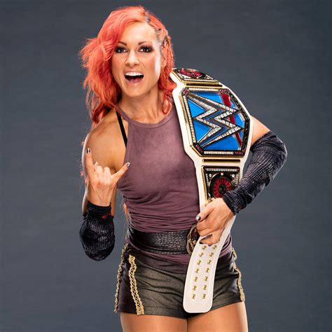 Becky Lynch Shows Off Her Smackdown Women S Championship Photos Wwe