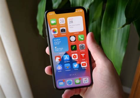 У Iphone 12 Pro Max отличный дисплей второе место в рейтинге 2020