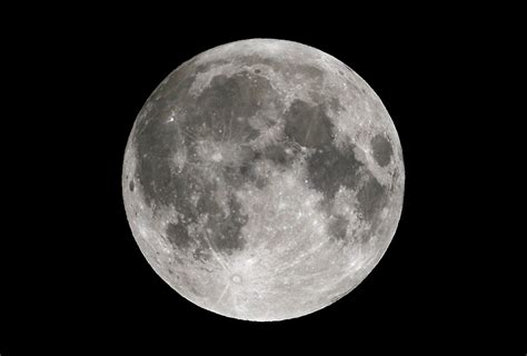 Shoot The Moon How To Take Lunar Photos Through A Telescope Space