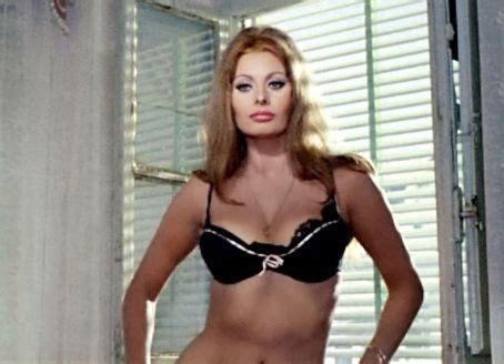 Sophia Loren Bikini Pictures