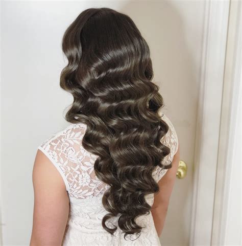 Then, twist the rest of your hair around the curler, pinning it up this way. 24 Long Wavy Hair Ideas That Are Freaking Hot in 2019