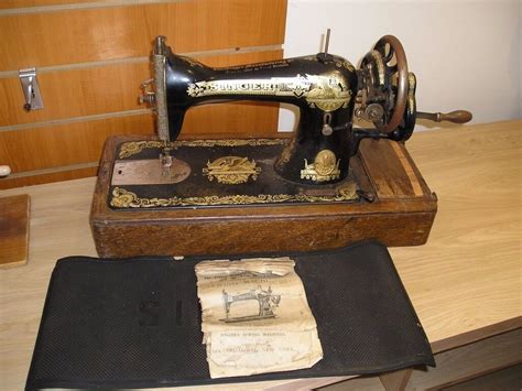 Must Know About Vintage Singer Sewing Machine Serial Numbers Most