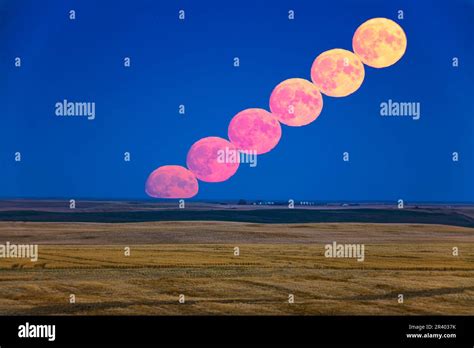 Moonrise Sequence Hi Res Stock Photography And Images Alamy