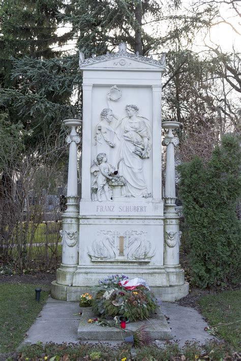 Brahms Tomb In Vienna Cemetery Zentralfriedhof Unlike Ma Flickr