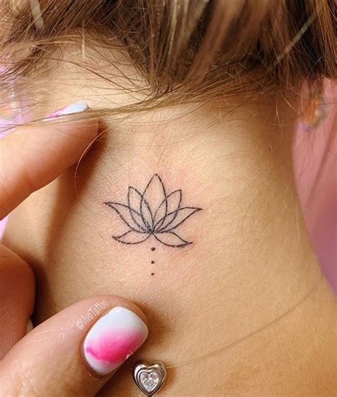 Fleur De Lotus Sur Le Cou Faites Vous L Aimez Tag Un Ami