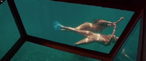 Nude Video Celebs Kelly Brook Nude Piranha D