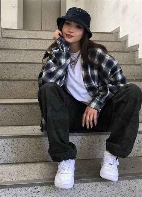 Pin By Nohomo On Fit Inspo Tomboy Fashion Streetwear Fashion Tomboy Style Outfits