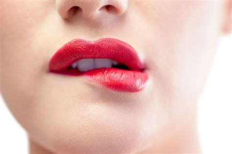 Cara Memerahkan bibir Merah Secara Alami Tanpa Efek Samping - Befren