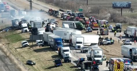 At Least 5 Killed In Massive Missouri Crash Involving 20 Tractor