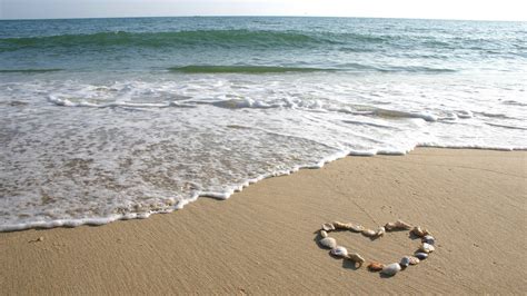 Love On The Beach Surrounded By Heart Shaped Shell 1920x1080