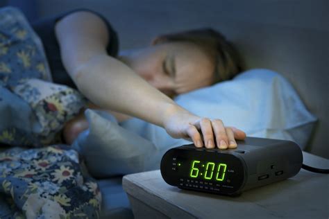 Why You Shouldnt Feel Guilty About Hitting The Snooze Button Metro Us