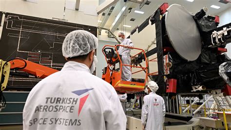 Türksat 6Anın güneş paneli açılım testleri ilk kez görüntülendi