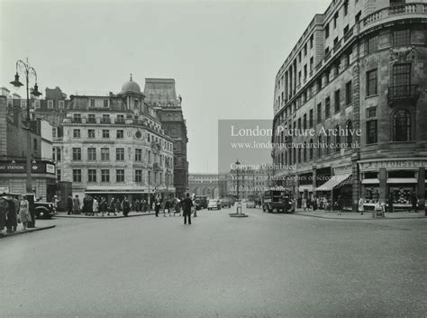 Lyons Corner House Strand Westminster Lb Looking West From Duncannon