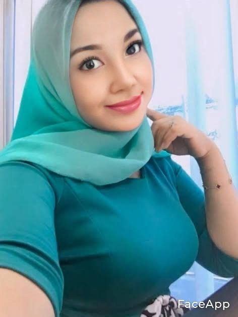 pin oleh asdian rusadi di gaya hijab wanita berlekuk gaya hijab gadis cantik asia