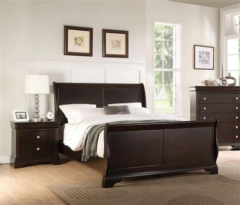 The chore of finding the right furniture is simply made simpler when the solid wood furniture is placed at the top priority. Crown Mark B8000 Leopold Dark Espresso Solid Wood Queen ...