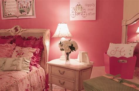 Shop wayfair for all the best pink decorative objects. Pink Room Decor: How to Beautify Your Home with Pink