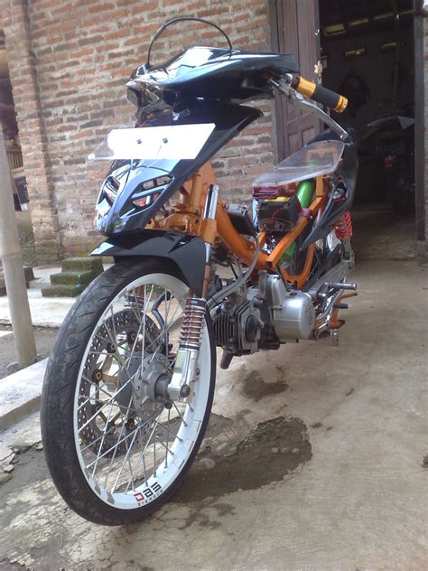 Modifikasi supra x 125 ada banyak sekali motor bebek yang dipasarkan di indonesia dan salah satunya adalah seperti modifikasi sepeda motor honda supra x yang satu ini. Poto Modifikasi Motor Supra Terkeren | Glugu Motor