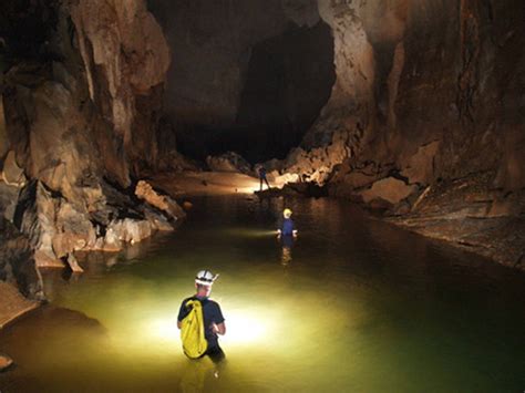 Hang Son Doong Cave Vietnam The Biggest Cave In Vietnam