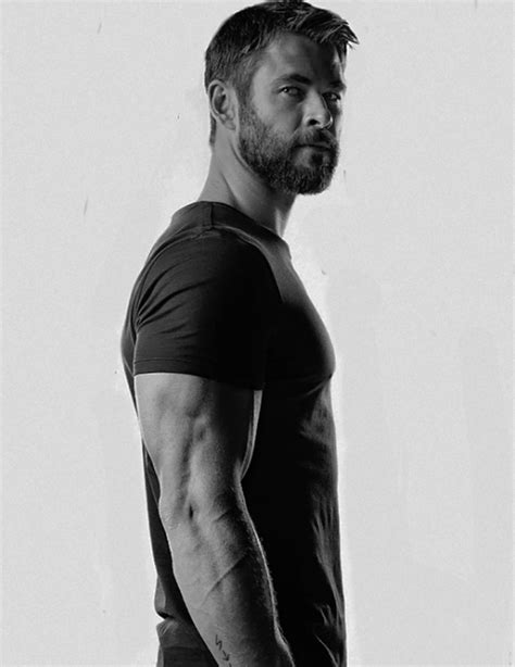 Chris Hemsworth Side View Male Drawing Model Muscular Beard Fully
