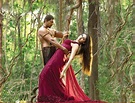 Pic Talk: Romance In Jungle