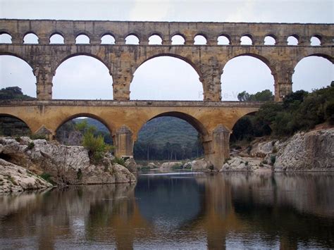 Photos Pont Du Gard Bridge Tourism And Holiday Guide