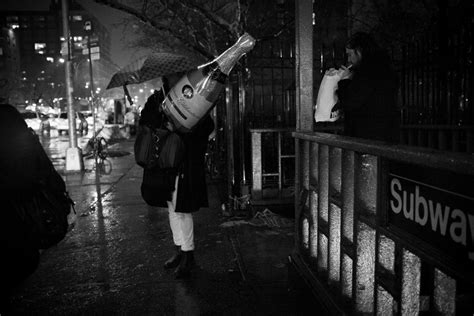 How To Not Screw Up Your Street Photography At Night Sysyphoto
