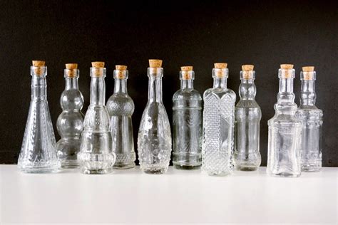 Decorative Clear Glass Bottles with Corks, 5