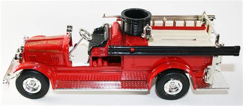 Ertl 1926 Seagrave Fire Truck Bank 9405 Tualatin Valley Chicago Fire