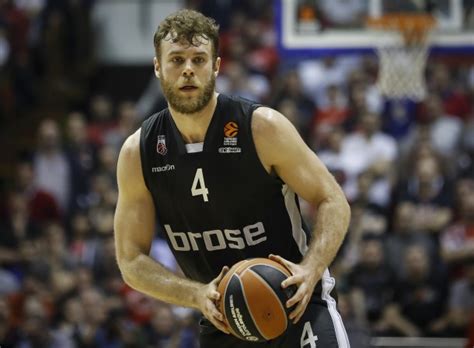 Melli mello is een gewaagde en opwindende mix van verschillende stijlen, zoals: Nicolo Melli Drawing NBA Interest | Hoops Rumors