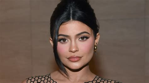 Kylie Jenner Looks Like A Mermaid Washed Ashore In This Perfect Dress