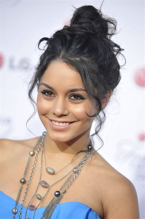 Quick And Easy Summer Hairstyles For Curly/Wavy Hair