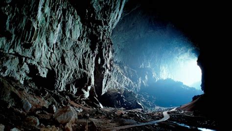 15 Most Amazing Caves In The World Daily Hawker
