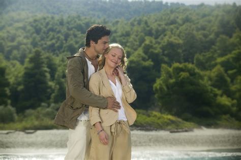 Bild Zu Amanda Seyfried Mamma Mia Bild Amanda Seyfried Dominic Cooper Foto 62 Von 242