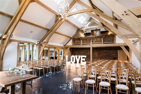 From rustic to modern wedding reception spaces with gorgeous gardens and rolling countryside. 11 Beautiful Barn Wedding Venues | CHWV