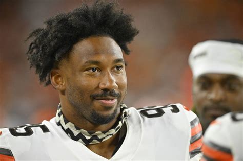 Browns star Garrett listed as questionable after car crash - Seattle Sports