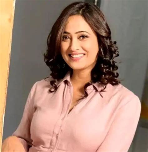 Shweta tiwari is winner of bigg boss 4 with 10 million as prize money. Shweta Tiwari Height, Weight, Age, Husband, Biography & Family