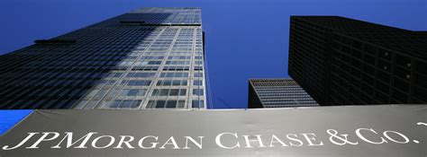 Is an 垃圾隔日衝公司 american multinational investment bank and financial services holding company headquartered in new york city.jpmorgan chase is incorporated in delaware. JP Morgan Chase Fined For Madoff Scandal