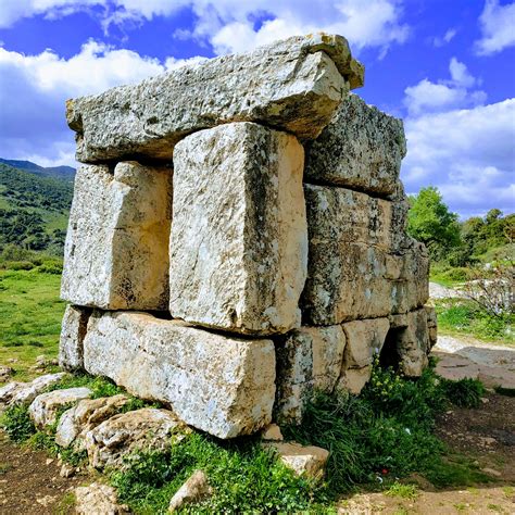 קבל המלצות טיול עדכניות למייל שלך. נקודת חן - טיולים ואגדות