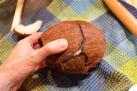 How To Cut A Coconut