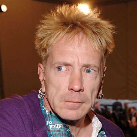Johnny Rotten Tells Female Anchor To Shut Up And More E Online