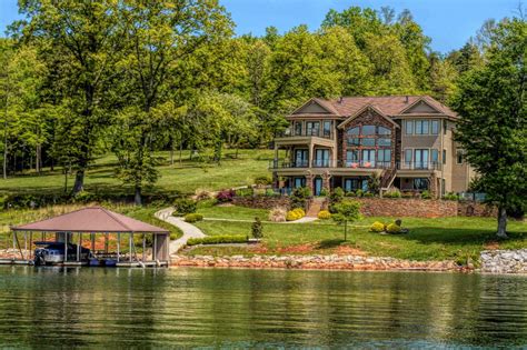 Norris Lake Homes For Sale At The Peninsula In Lafollette Tn