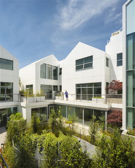 Mad Architects Complete Their First Project In The Us Construction